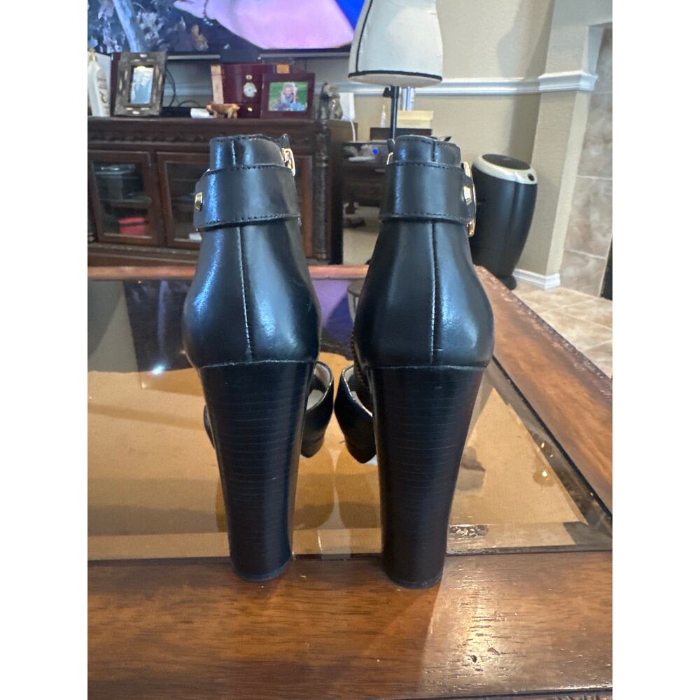 Women’s Michael Kors Wyatt Black  Leather Peep Toe Heel Size 6 - Picture 5 of 6